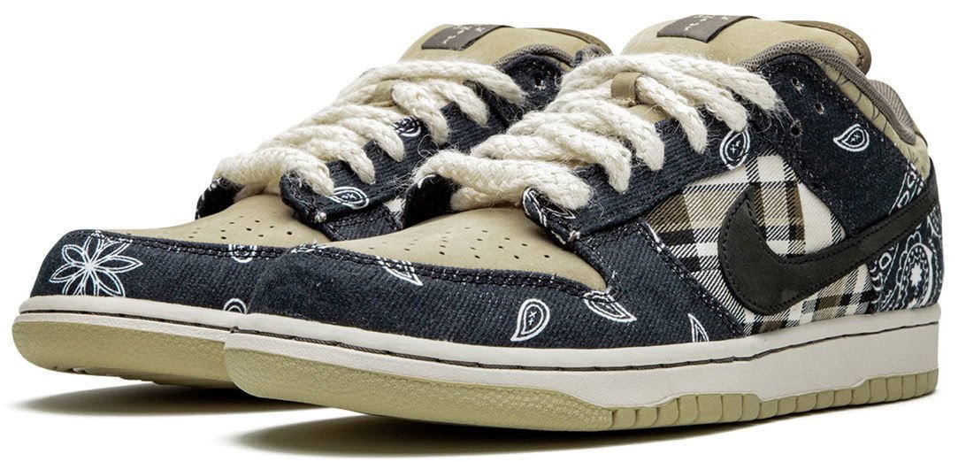 TraviScott x SB Dunk Low - Image 3